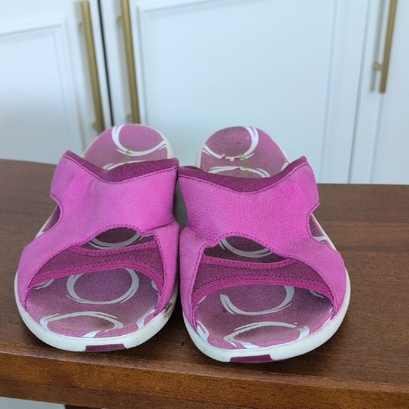 Merrell Women's Pink Sandals Size 8 - Picture 2 of 8